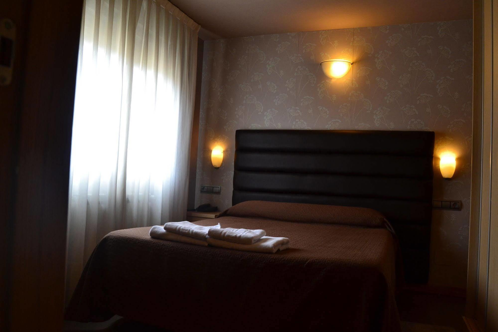 Apartamentos Spa Cueto Onís Eksteriør billede