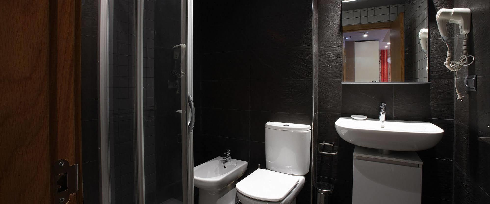 Apartamentos Spa Cueto Onís Eksteriør billede